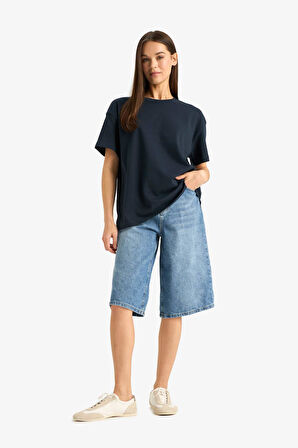 Oversize Geniş Kalıp Bisiklet Yaka Kısa Kollu Tişört