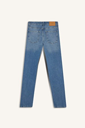 Straight Fit Düz Paça Jean Pantolon