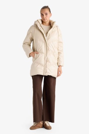 DeFacto Su Geçirmez Relax Fıt Kapüşonlu Suni Deri Parka F2884AX26SPER170