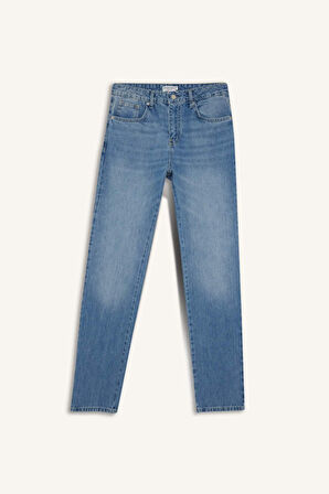 Straight Fit Düz Paça Jean Pantolon