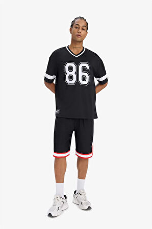 DeFactoFit Hızlı Kuruyan Oversize Geniş Kalıp V Yaka Baskılı Sporcu Kısa Kollu Tişört E4118AX25SMBK81