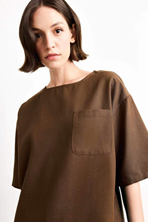 Relax Fit Bisiklet Yaka Dokuma Kısa Kollu Gömlek