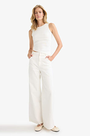 Slim Fit Dar Kesim Bisiklet Yaka Ribana Atlet