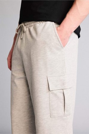 DeFacto Slim Fit Dar Kesim Kargo Cepli Basic Düz Kapri Şort T4693AZ26SMGR210