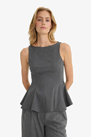 Fitted Kayık Yaka Kolsuz Bluz