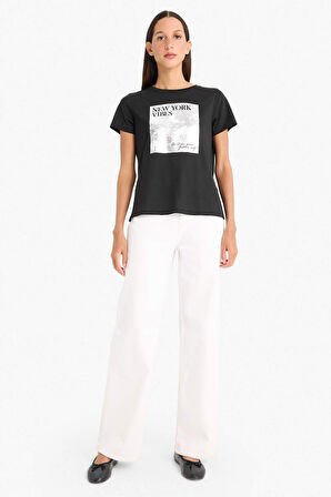 DeFacto Regular Fit Bisiklet Yaka Baskılı Kısa Kollu Tişört F5097AX25SMBK81