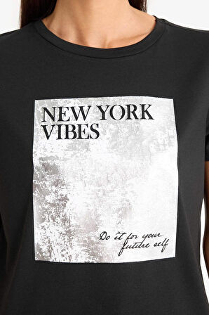 DeFacto Regular Fit Bisiklet Yaka Baskılı Kısa Kollu Tişört F5097AX25SMBK81