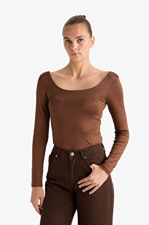 Kare Yaka Uzun Kollu Çıtçıtlı Body
