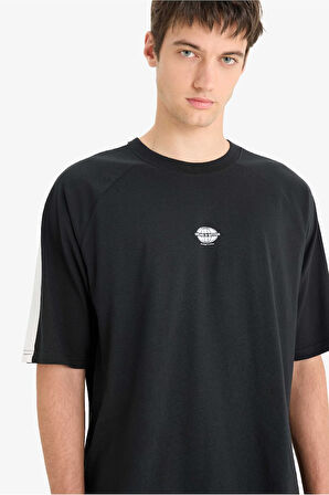 DeFacto %100 Pamuk Loose Fit Bisiklet Yaka Baskılı Kısa Kollu Tişört F0187AX25SMBK81