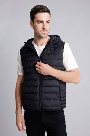 Su İtici Slim Fit Kapüşonlu Yelek