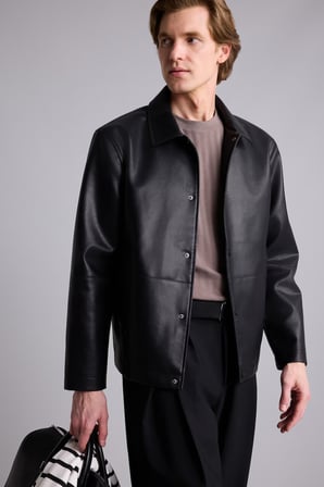 DeFacto Su Geçirmez Regular Fit Polo Yaka Astarlı Çıtçıt Kapamalı Cepli Suni Deri Mont H2233AX26AUBK27