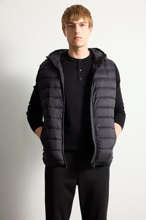 DeFacto Su İtici Slim Fit Kapüşonlu Yelek N4652AZ26AUBK27