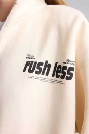 Oversıze Yarım Fermuarlı Sırt Baskılı Kalın Kumaş Sweatshirt