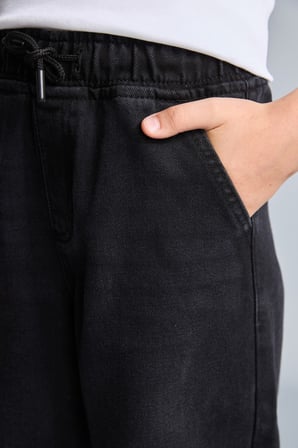Beli Lastikli Düz Paça Yıkama Detaylı Jean Pantolon Erkek Çocuk