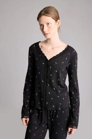 Çiçekli Dantel Detaylı Regular Fit Uzun Kollu Pijama Takım