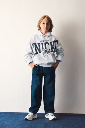 DeFacto NBA New York Knıcks Kapüşonlu İçi Yumuşak Tüylü Sweatshirt Erkek Çocuk I2237A826WNGR400