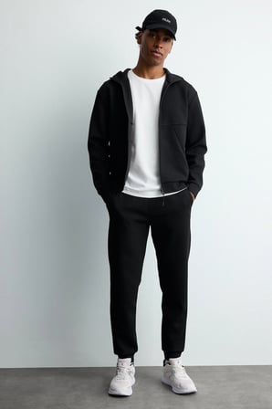 Defacto Z9112AZBK81 Siyah Ultra Yumuşak Slim Fit Standart Paça Skuba Dalgıç Kumaş Jogger Eşofman Altı