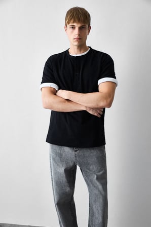 DeFacto %100 Pamuk Boxy Fit Henley Yaka Kısa Kollu Tişört H8421AX26AUBK81