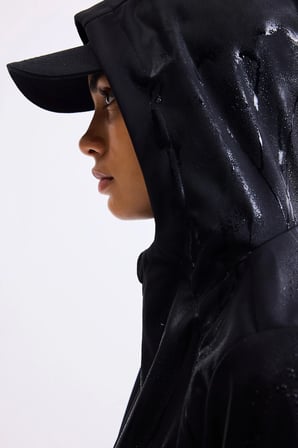Rüzgar Geçirmez Su İtici Softshell Slim Fit Kapüşonlu Fermuarlı Cepli Yağmurluk
