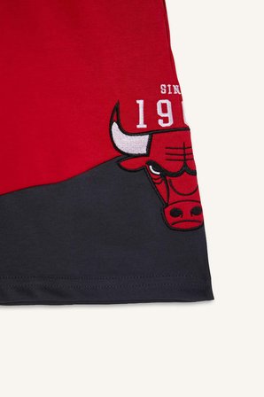 DeFacto NBA Chıcago Bulls Lisanslı Standart Fıt Kırmızı Şort H3864AX26SMRD296