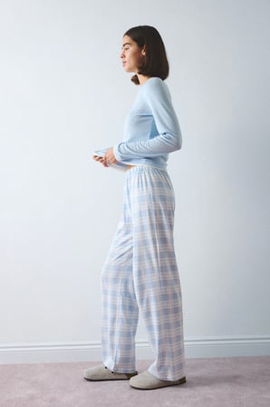 Slım Fıt Uzun Kollu Baskılı Üst Kareli Alt Ribana Pijama Takımı