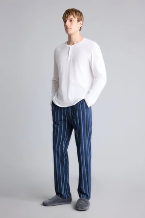 New Regular Fit Uzun Kollu Düğme Detaylı Üst Çizgili Alt 2'li Pijama Takımı