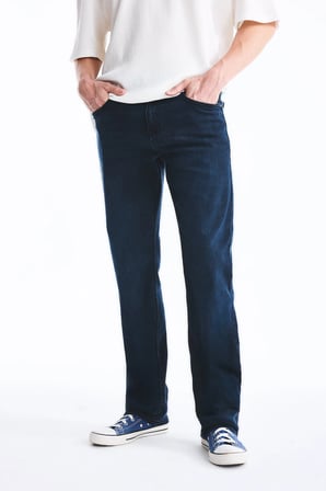DeFacto Sergio Regular Fit Normal Kalıp Normal Bel Boru Paça Jean Pantolon W7086AZ26AUNM83