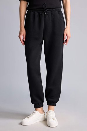 DeFacto Jogger Fıt Basıc Düz Kalın Sweatshirt Kumaşı Pantolon W1505AZ26WNBK81