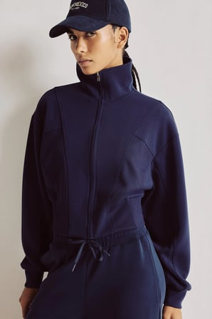 Standart Fit Dik Yaka Fermuarlı Crop Modal Basic Hırka