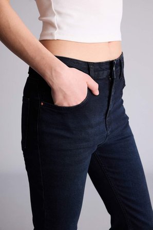 Crop Flare Fıt Yüksek Bel Bilek Boy Jean Yıkamalı Pantolon G2217AX26SPNM40