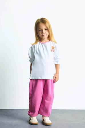 DeFacto Regular Fit Bisiklet Yaka Figürlü Penye Uzun Kollu Tişört Kız Bebek I0577A526AUWT34