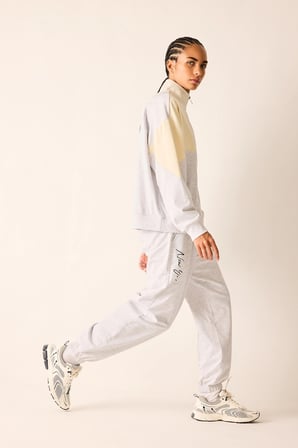 Defacto H4233AXGR421 Gri NBA New York Knicks Jogger Fit Çift Cepli Baskı Detaylı Sweatshirt Kumaşı Eşofman Altı