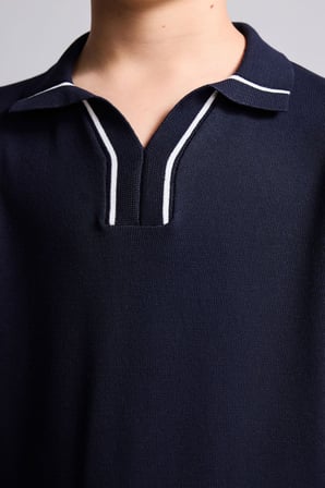 DeFacto Regular Fit Apaş Yaka Şerit Detaylı Triko Kazak Erkek Çocuk I0394A826WNNV241