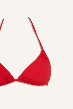 Üçgen Bikini Üstü