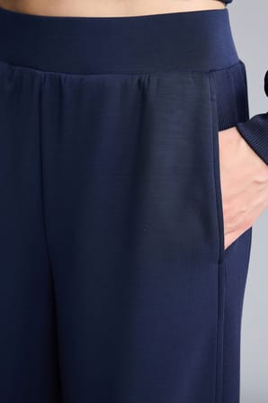 DeFacto Ultra Yumuşak Wıde Leg Standart Boy İç Göstermez Cepli Modal Sporcu Eşofman Altı H4591AX26AUIN187