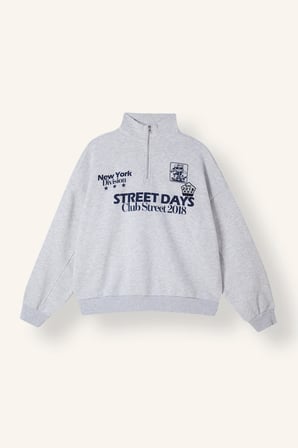 Oversize Dik Yakalı Yarım Fermuarlı Baskılı Sweatshirt