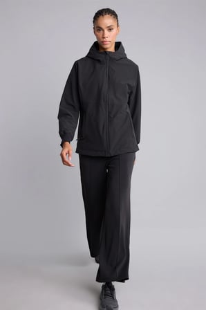 Regular Fit Rüzgar Geçirmez Su İtici Kapüşonlu Fermuarlı Cepli Polar Astarlı Mont