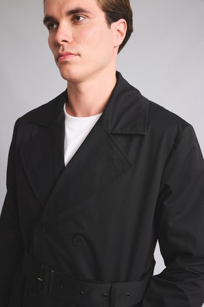DeFacto Slim Fit Astarlı Düğmeli Cepli Kemerli Mevsimlik Trençkot D5528AX26AUBK27