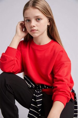DeFacto Relax Fıt Bisiklet Yaka Kırmızı Sweatshirt Kız Çocuk E6842A826AURD227