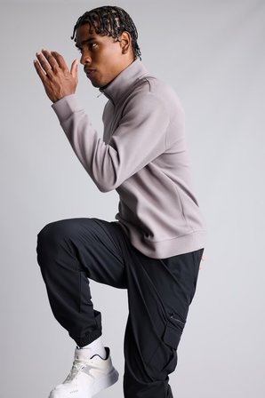 DeFacto Ultra Yumuşak Standart Fit Dik Yaka Yarım Fermuarlı Modal Basic Sweatshirt H6165AX26AUGR539