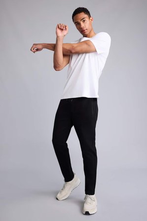 DeFacto Slim Fit Fermuarlı Basic Standart Paça Sporcu İnce Jogger Eşofman Altı S3309AZ26AUBK81
