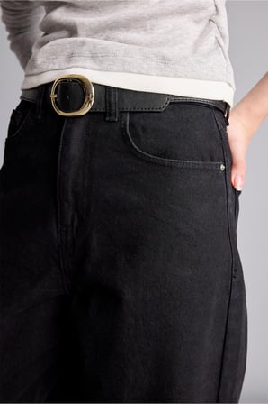 DeFacto %100 Pamuk Cepli Straight Fit Yüksek Bel Kemerli Denim Pantolon H7800AX26AUNM40