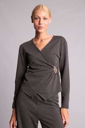 DeFacto Regular Fit Wrap Yaka Aksesuar Detaylı Uzun Kollu Bluz H6220AX26AUAR138