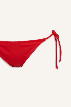 DeFacto Regular Fıt Bağcıklı Bikini Altı T3670AZ26SMRD197
