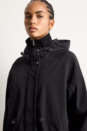 Regular Fit Beli Büzgülü Kapüşonlu Softshell Parka