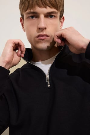 Regular Fit Dik Yaka Yarım Fermuarlı Basic Sweatshirt