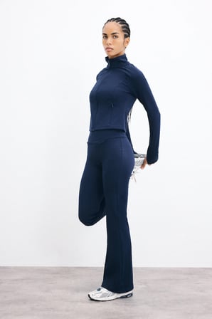 DeFacto Esnek Kumaş Aırtech Flare Fit Yüksek Bel Beli Saran Sporcu Pantolon C9192AX26AUIN187