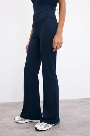 DeFacto Esnek Kumaş Aırtech Flare Fit Yüksek Bel Beli Saran Sporcu Pantolon C9192AX26AUIN187