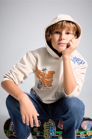 DeFacto Oversize Kapüşonlu Önü Baskılı İçi Yumuşak Tüylü Sweatshirt Erkek Çocuk I0112A826WNBG74