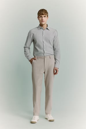 Modern Fit Klasik Yaka Pötikare Desenli Pamuklu Uzun Kollu Gömlek